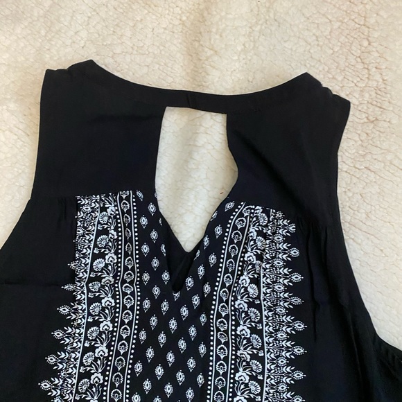 Old Navy Black Casual Dress - Picture 4 of 4